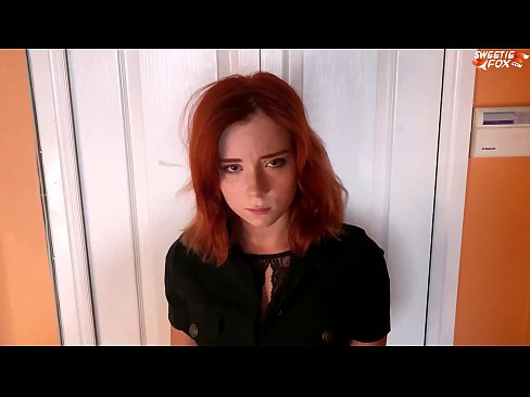 ❤️ Onye nche tara nwanyị mara mma ahụhụ maka ịkwatu ụlọ ahịa - Cum In Mouth ☑ Anal porn